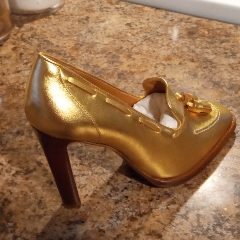 Ralph Lauren with purple tag heels